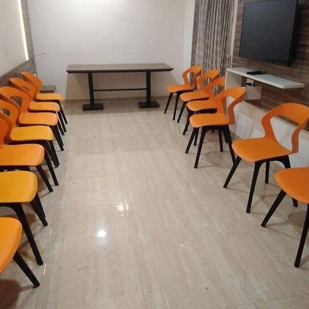 Residenza Adhikrishna Arcade Hotel Erode Exterior foto